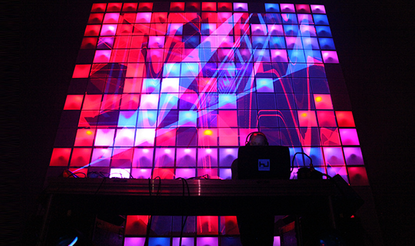 Centros, live visuals by Iregular, Baillat Cardell & fils and Diagraf photo creatorsproject.com