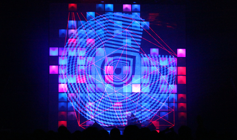 Centros, live visuals by Iregular, Baillat Cardell & fils and Diagraf photo thecreatorsproject.com